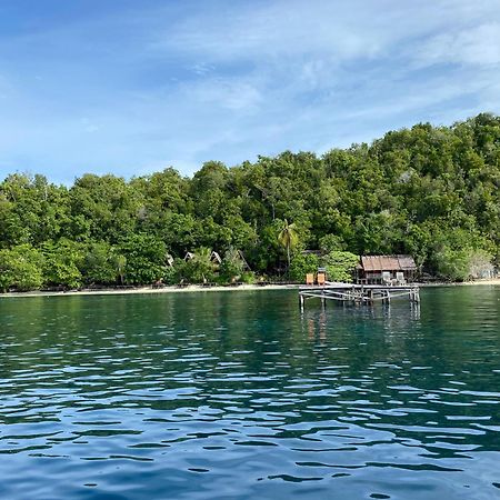 Warahnus Dive Homestay Kri Exterior photo