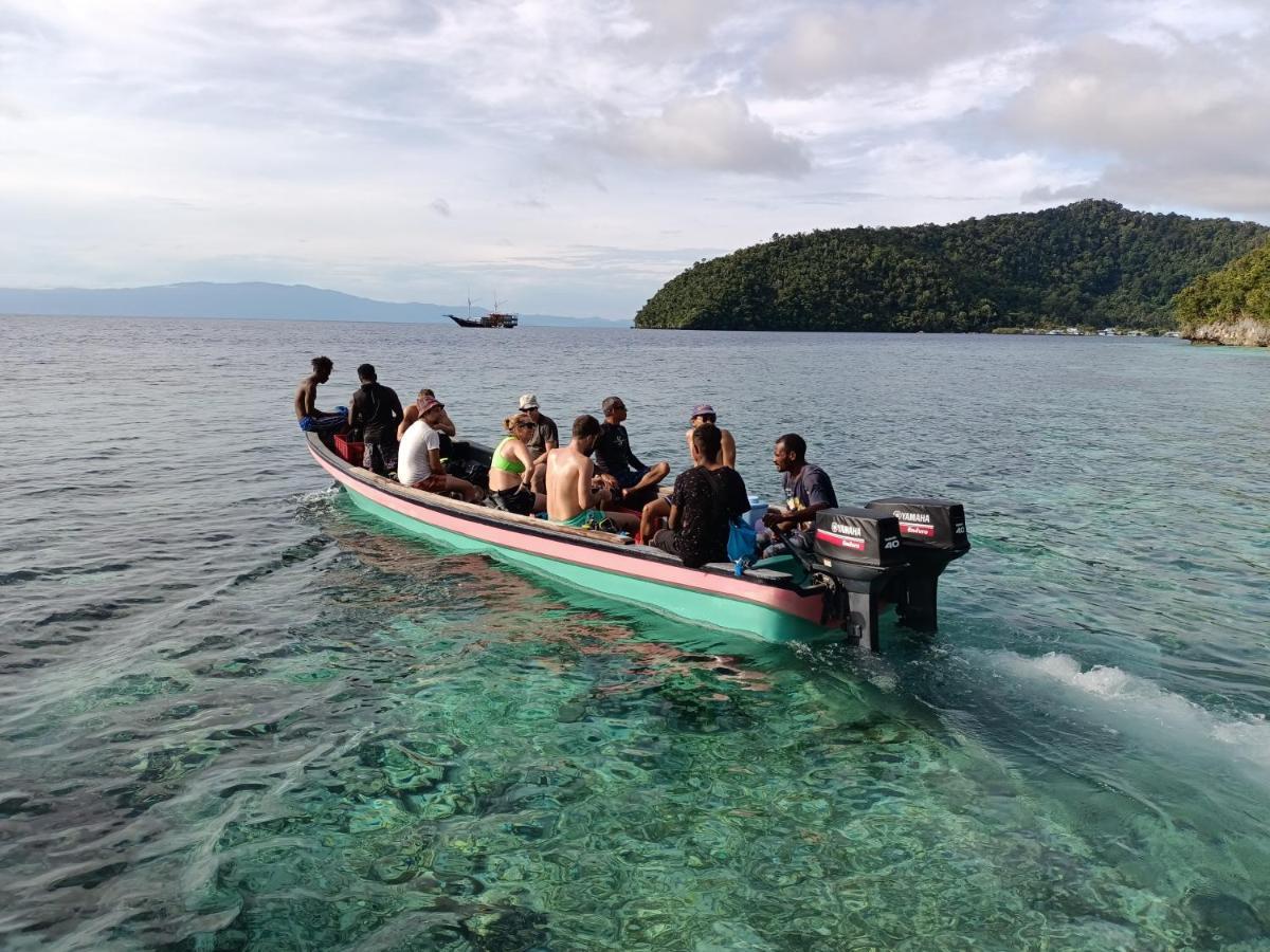 Warahnus Dive Homestay Kri Exterior photo