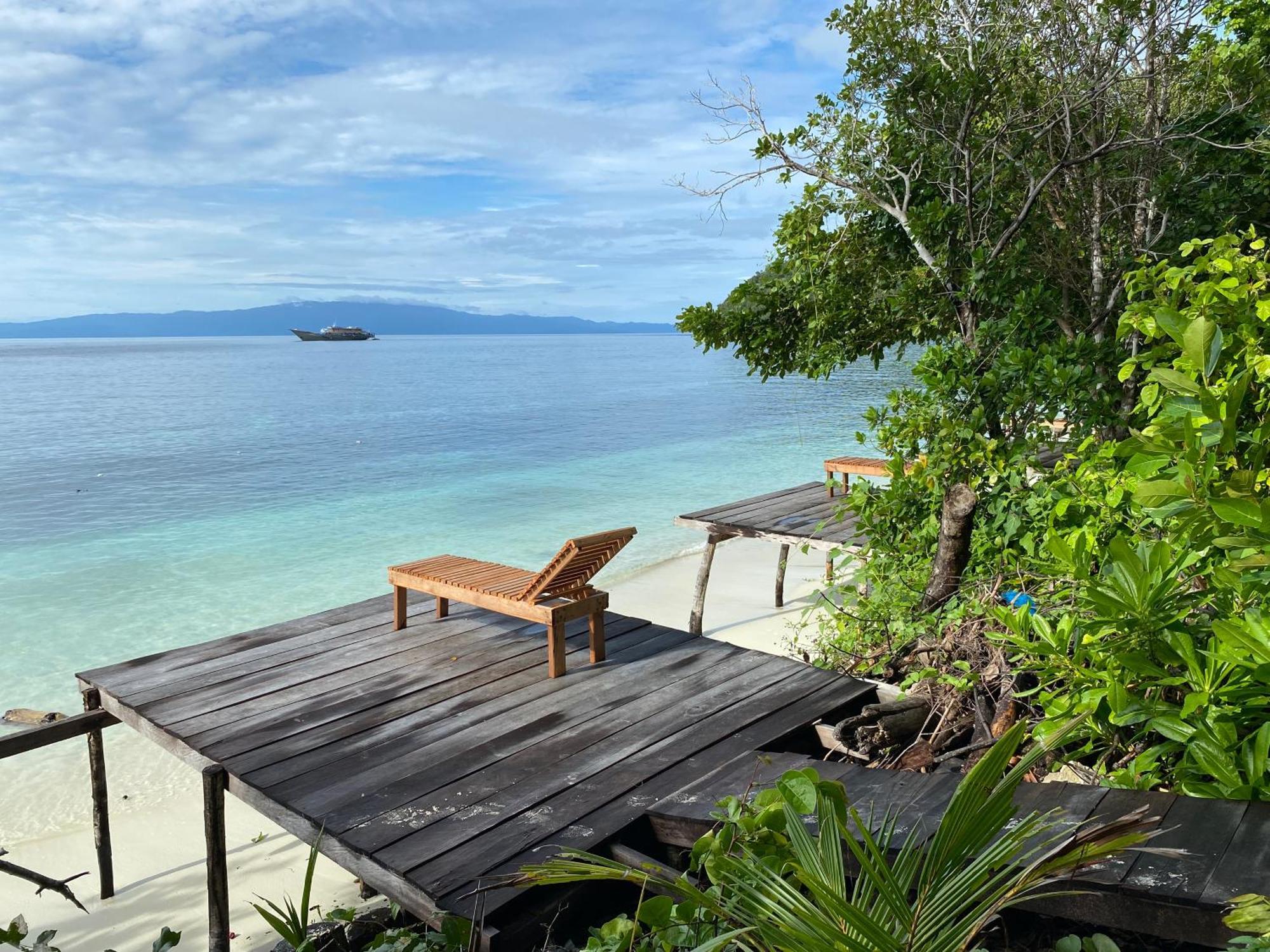 Warahnus Dive Homestay Kri Exterior photo